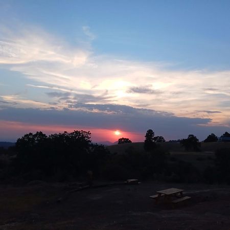 Campground At Sequoia Mountain Farms - Bring Your Own Tent Or Rv - No Bedrooms Or Beds Provided Miramonte Esterno foto